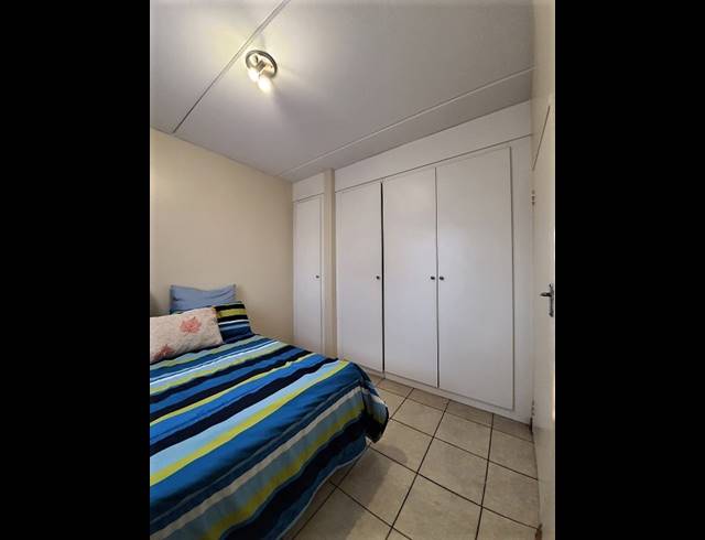 1 BEDROOM APARTMENT BLOCK TO LET IN HALFWAY HOUSE